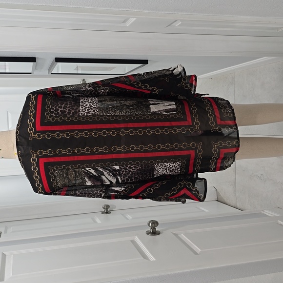 ๐ Chic Sheer Animal Print Cover-Up with Chain Details ๐ - Picture 6 of 6